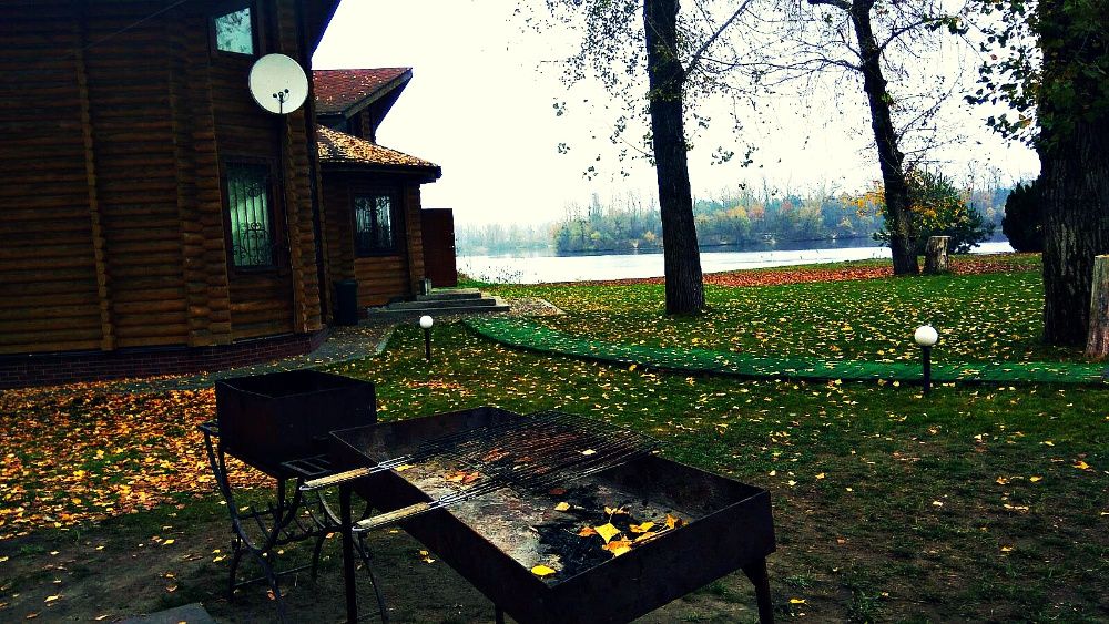 Снять Дом Посуточно Корпоративы  Теннис BBQ Генератор