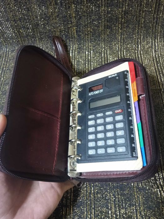 Кожаная барсетка с Блакнотом и Калькулятором.