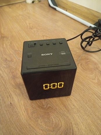 Radio budzik sony jak nowy 2 tygodnie używany