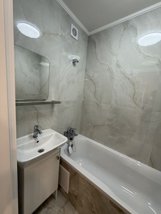 Продаж трьох кімнатної квартири р-н Підгоряно