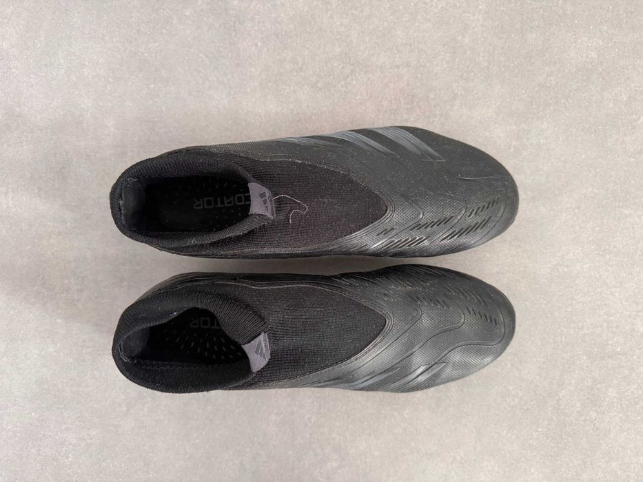 Korki Adidas Predator, rozmiar 41 1/3