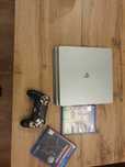 Play station 4 slim