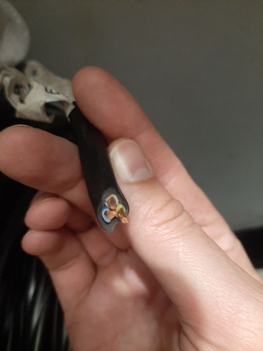 Провід силовий ВВГнг LS 3x4