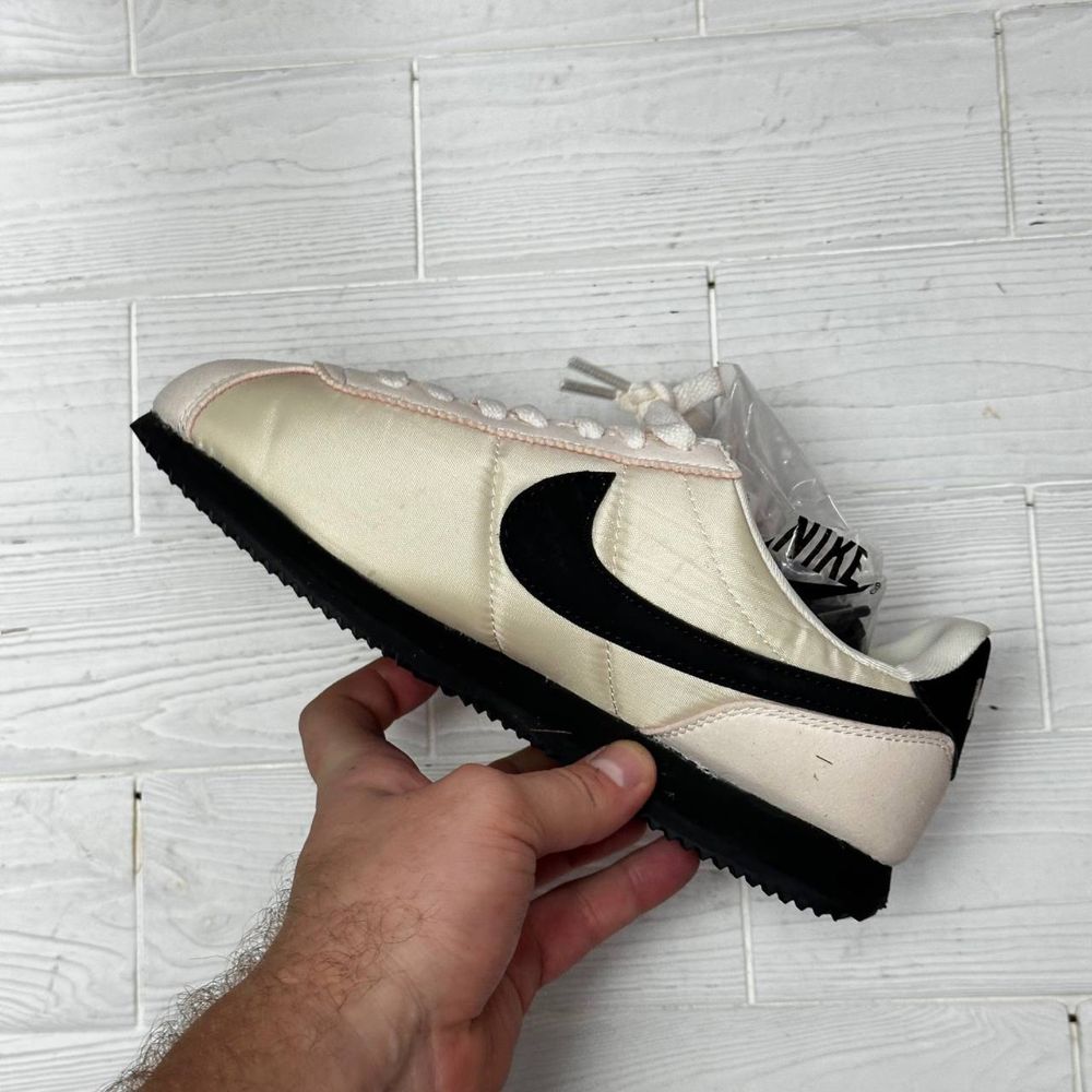 Жіночі кросівки nike cortez