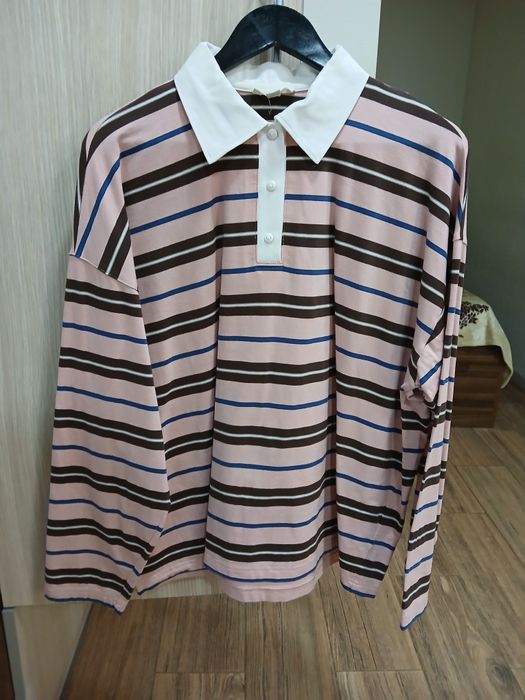 Смугасте поло лонгслів Usual в трендовому кольорі розмір M/L