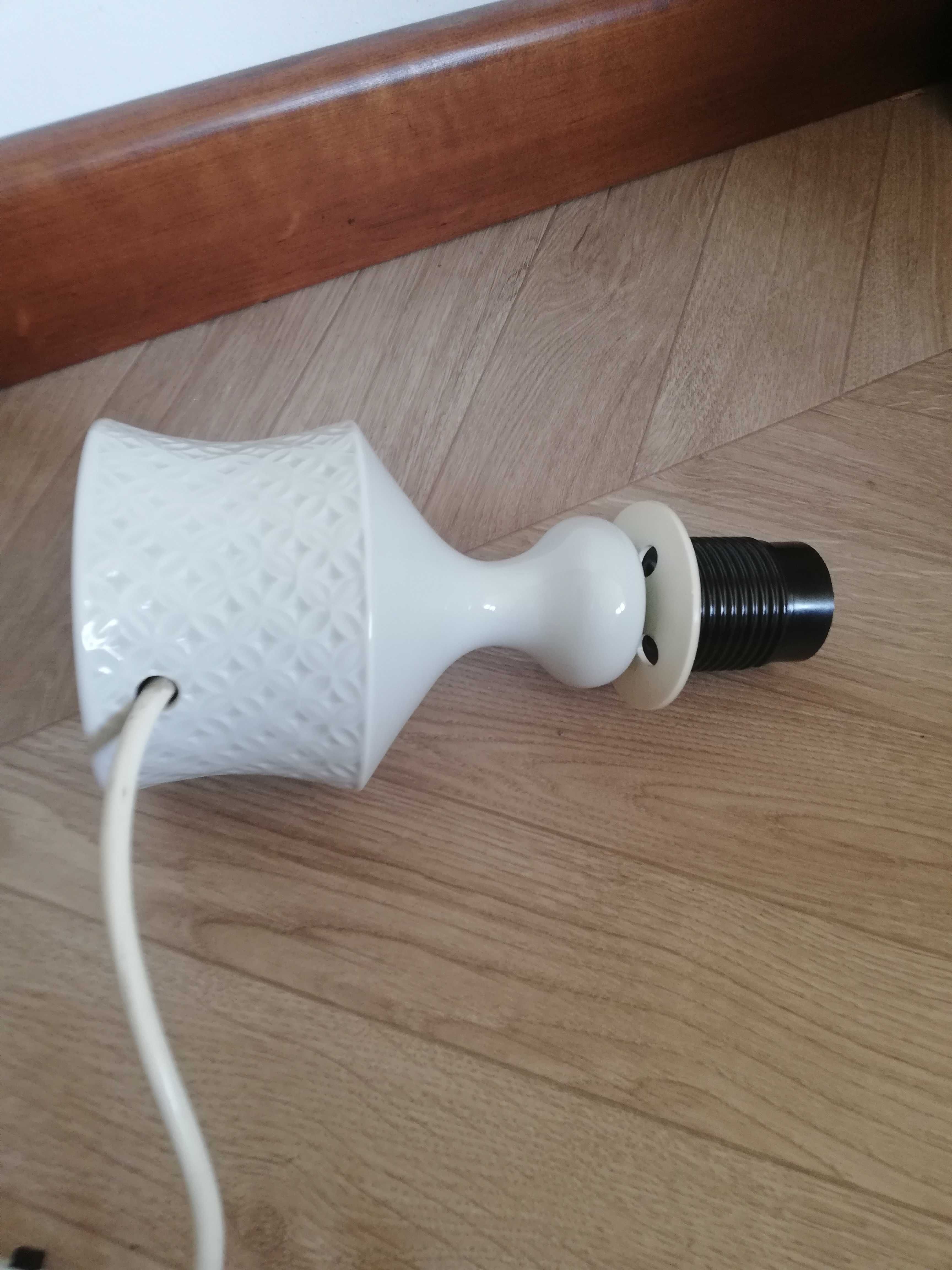 Lampa porcelanowa stołowa biała podstaw lampy stara nocna