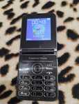 Servo telefon z klapką