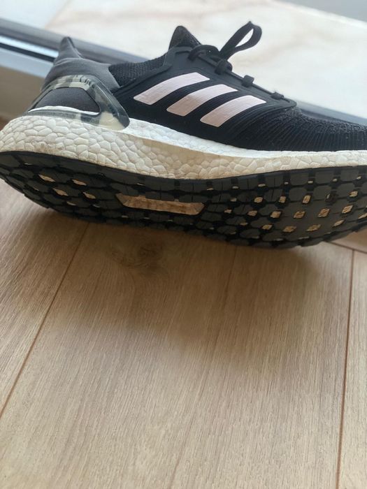 3 saptilhas Adidas/Jordan/Asics