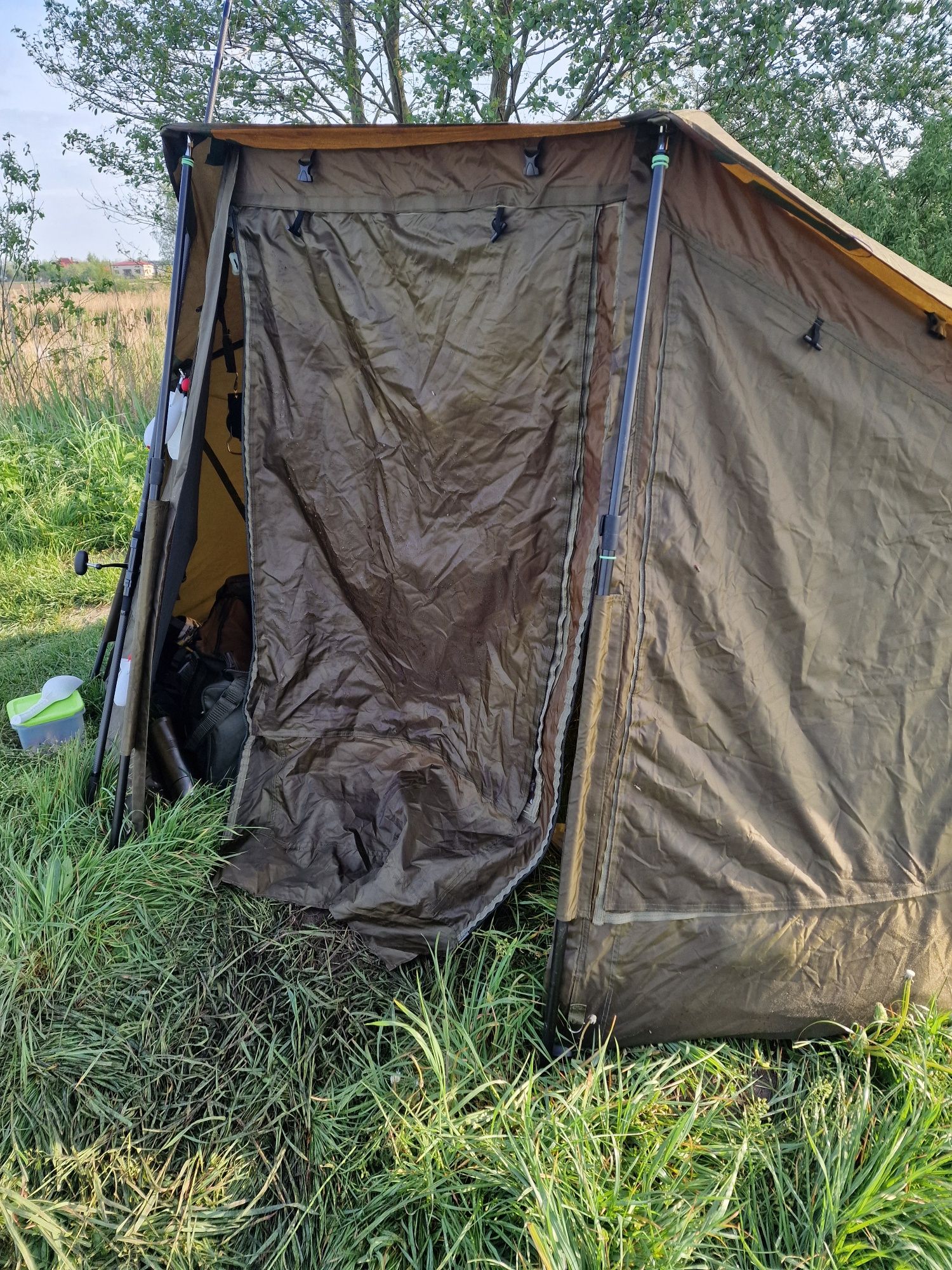 Fox eos oval brolly system