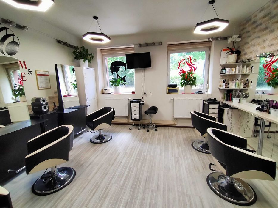Odstąpię działający salon urody ze stałą bazą klientów!