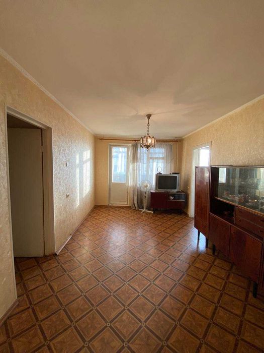 Продается трёхкомнатная квартира по улице Свято-Николаевская