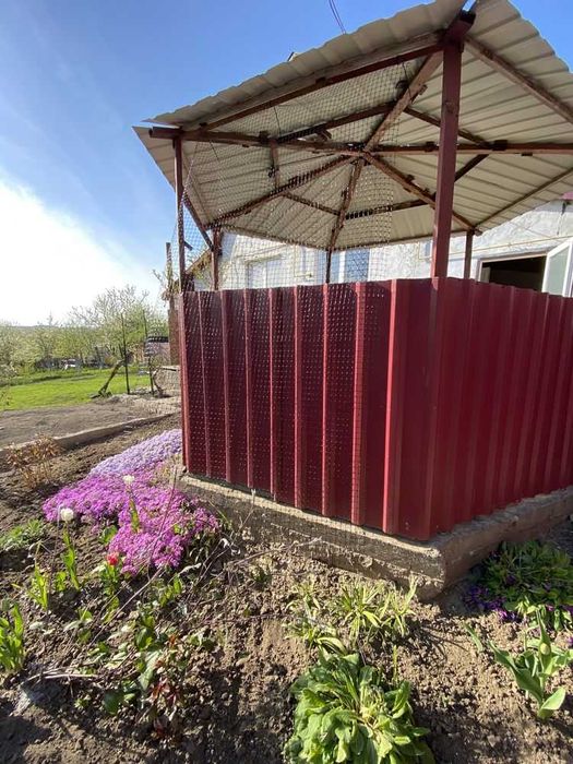 Продажу двоповерховий будинок за дачном масивом Книжківцями