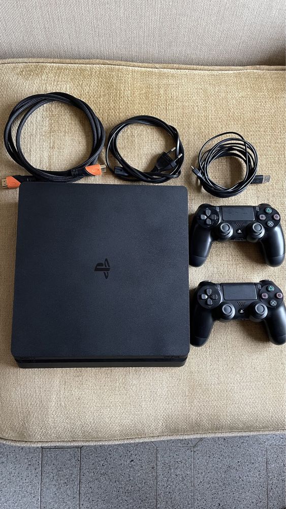 PlayStation 4 Slim 1 TB