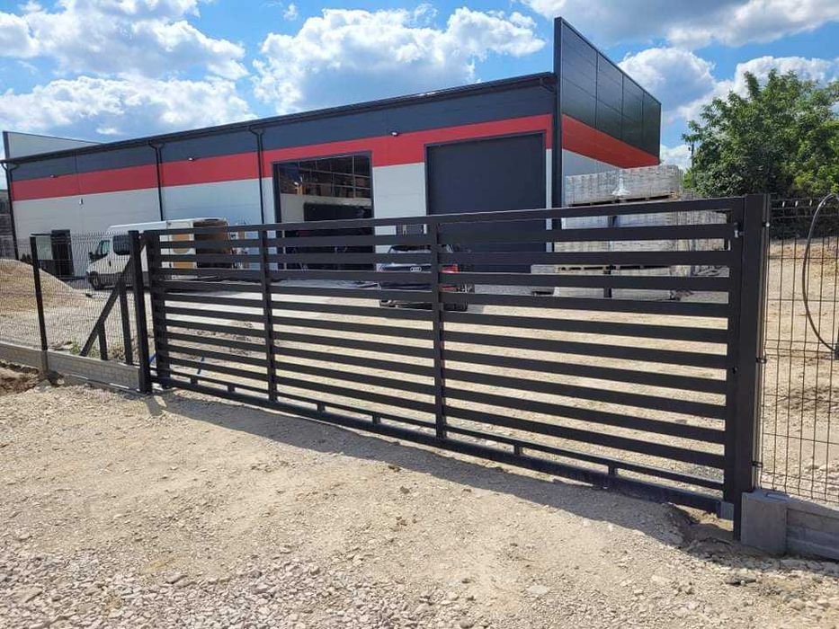 Brama przesuwna samonośna 4,00 m wypełniona profilem 80x20 OCYNKOWANA