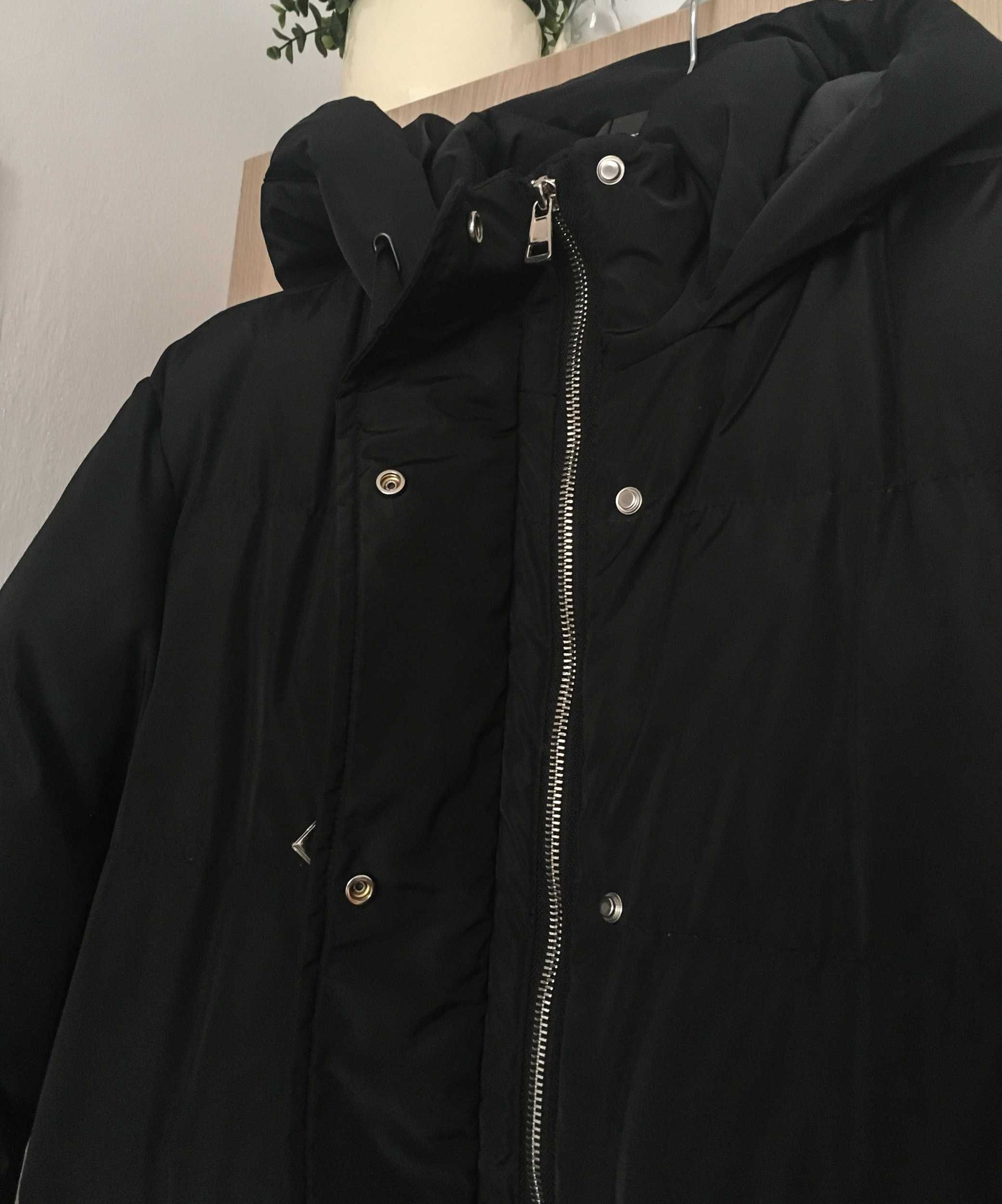 Warehouse płaszcz czarny długi maxi pikowany z kapturem M L
