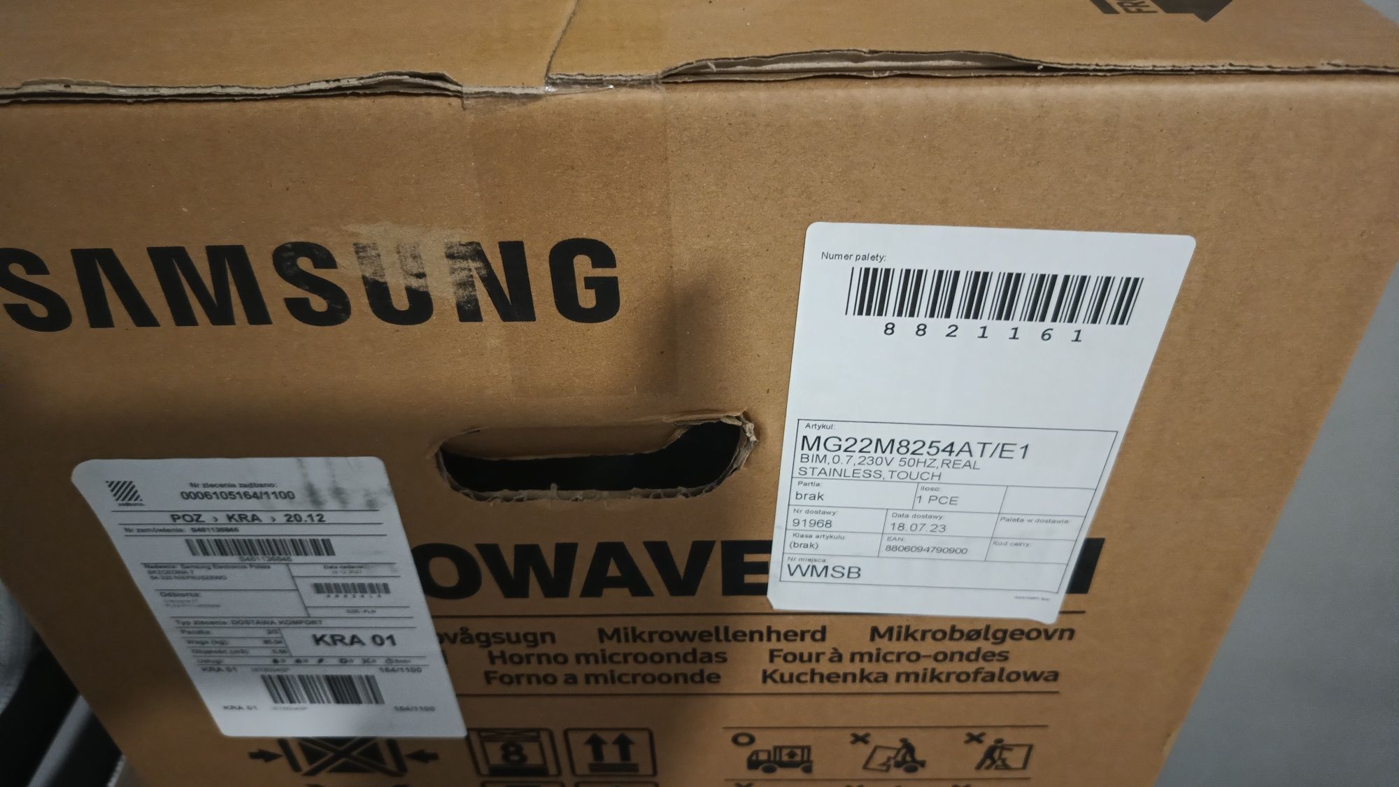 Nowa Kuchenka mikrofalowa do zabudowy z grillem Samsung MG22M8254AT, ,