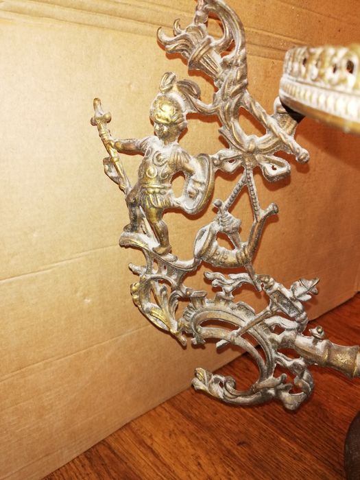 Lampa wisząca ala naftowa
