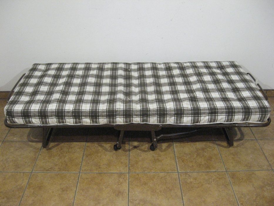 Ładne łóżko łóżka polowe 200x90 cm duża ilość ostrzeszów