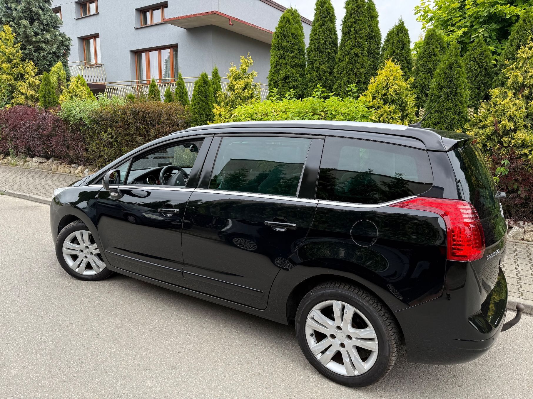 Peugeot 5008 2.0 HDi 150 KM Alure panorama