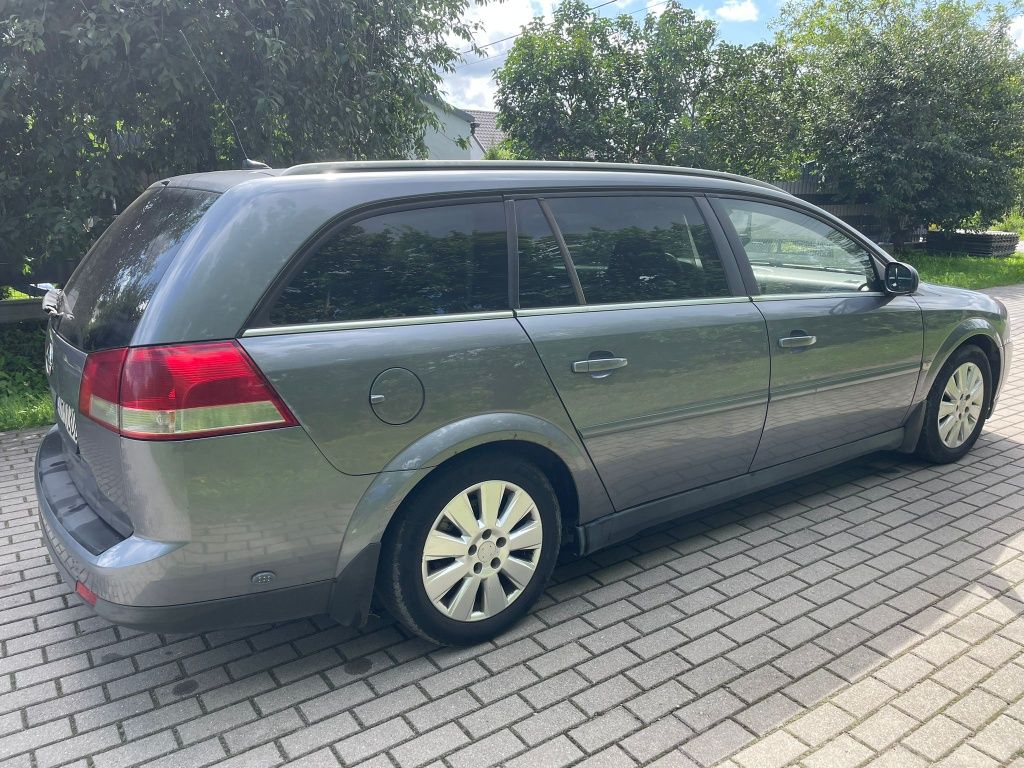 Opel vectra 1.9cdti 6biegow nowy przeglad