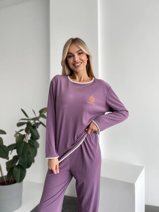 Комплект домашнього одягу