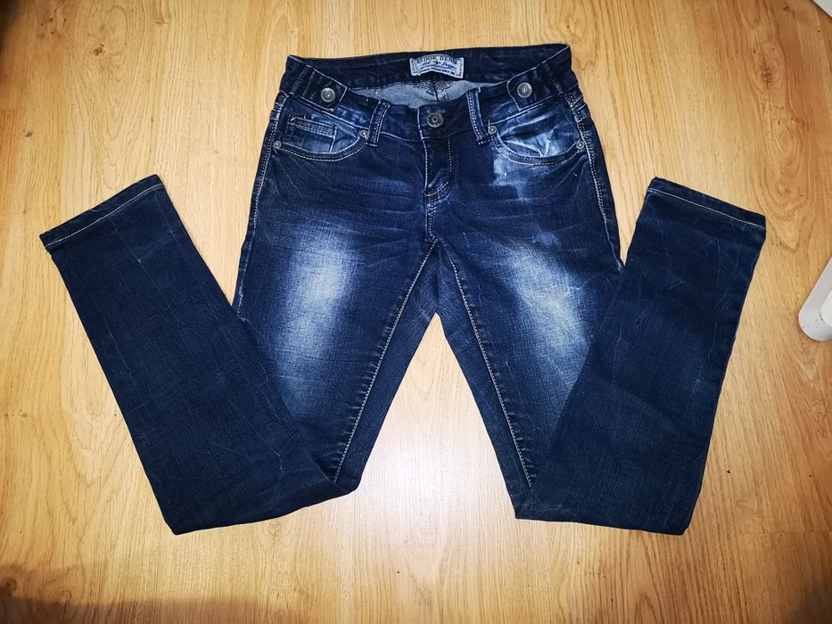 Spodnie rurki s 36
