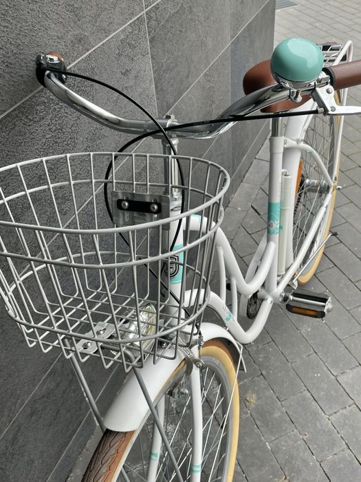 Rower damka holenderski miejski jak nowy kosz retro vintage biały