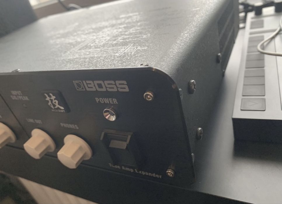 процесор/атенуатор Boss Waza Tube Amp Expander TAE + Footswitch