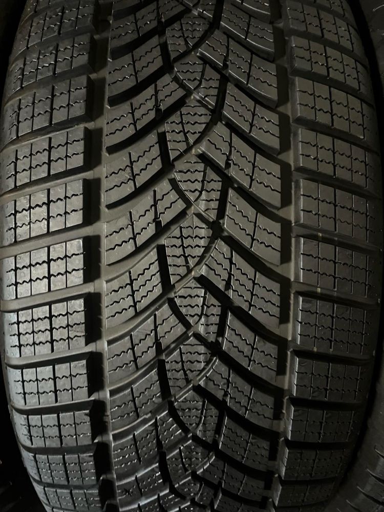 225/50/18 R18 Goodyear Ultra Grip Perfomance + 4шт зима