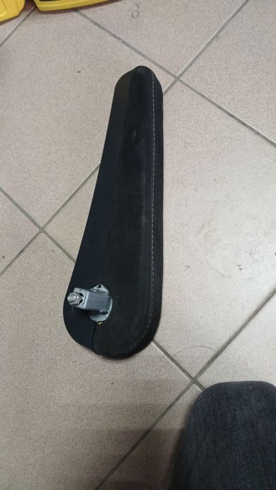 Подлокотник Спринтер 901-906 ,WV LT35,Вито 639 на ліву сідушку