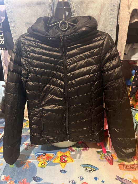 Жіноча курточка на пуху Colins