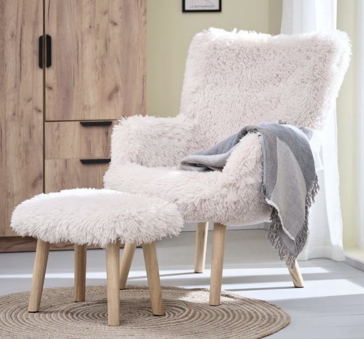 Jysk Fotel kremowy z podnóżkiem HVILSTED pluszowy/bounce