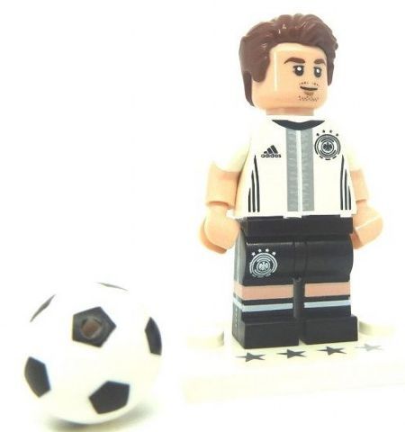 LEGO minifigurka - Mario Götze, Deutscher Fussball-Bund