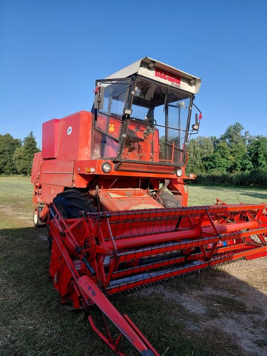 Kombajm Bizon Z056