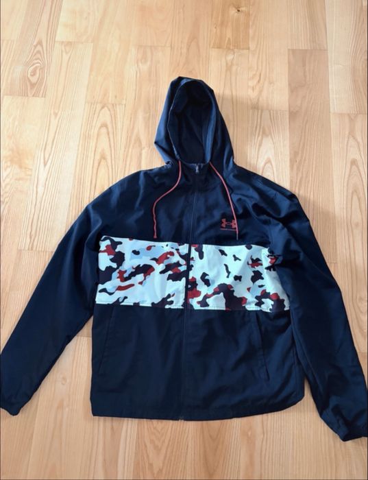 Granatowa kurtka orzecideszczowa Under Armour