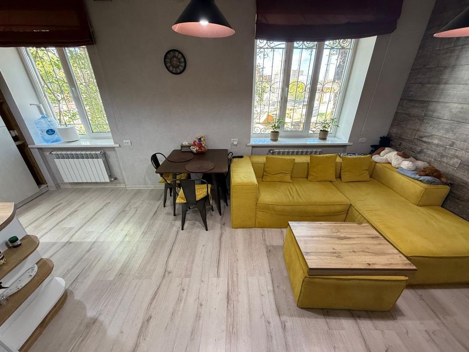 Продаю 2х комнатную квартиру.Автономное отопление.