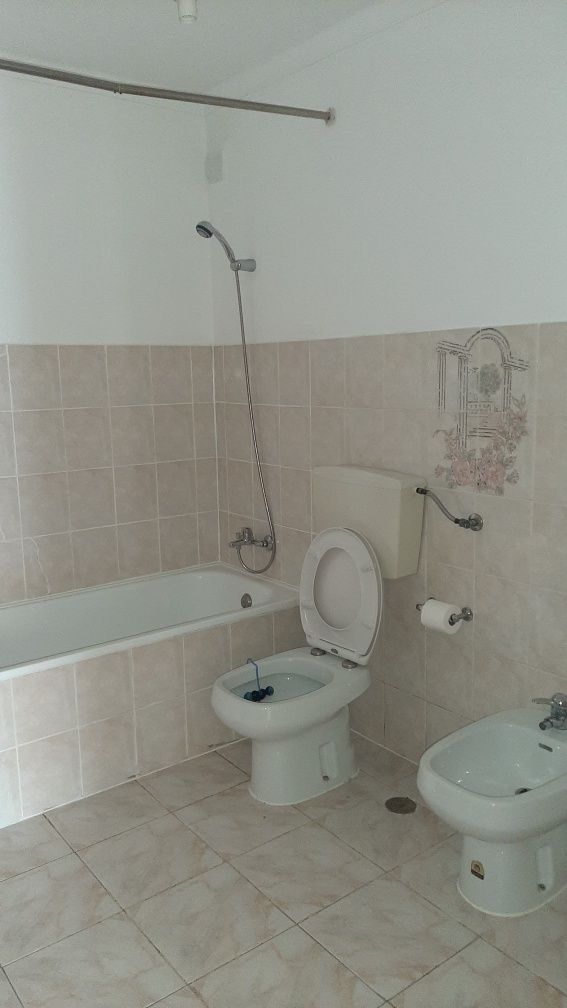 Apartamento T2, Covão do Coelho, Minde
