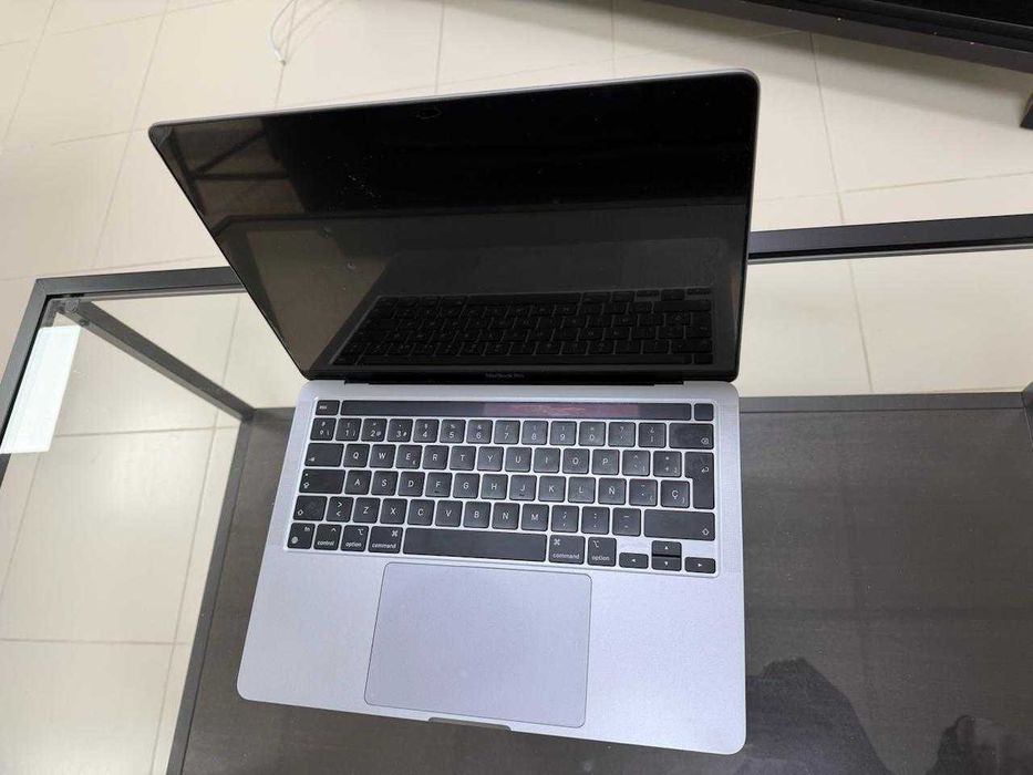 MacBook Pro 13-inch, M1, 2020 (8GB)