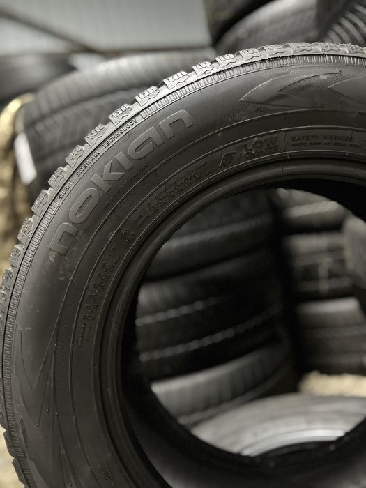 215/65 R16 2 шт. Nokian