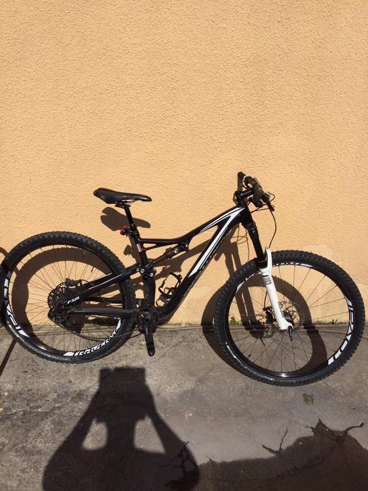 specialized fsr stumpjumper fox M