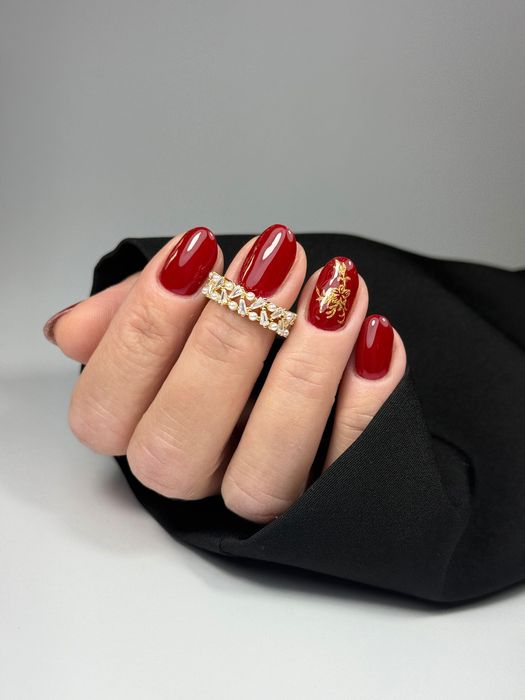 Przedłużanie paznokci / paznokcie hybrydowe