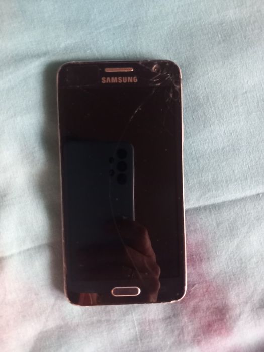 Telemóvel galaxy A3, 16 gb, desbloqueado