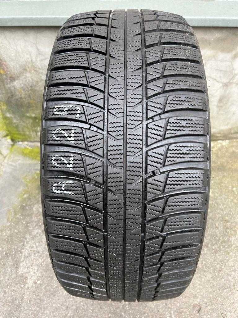 Bridgestone Blizzak LM001 235/40/18 Rok 2017 1x5mm