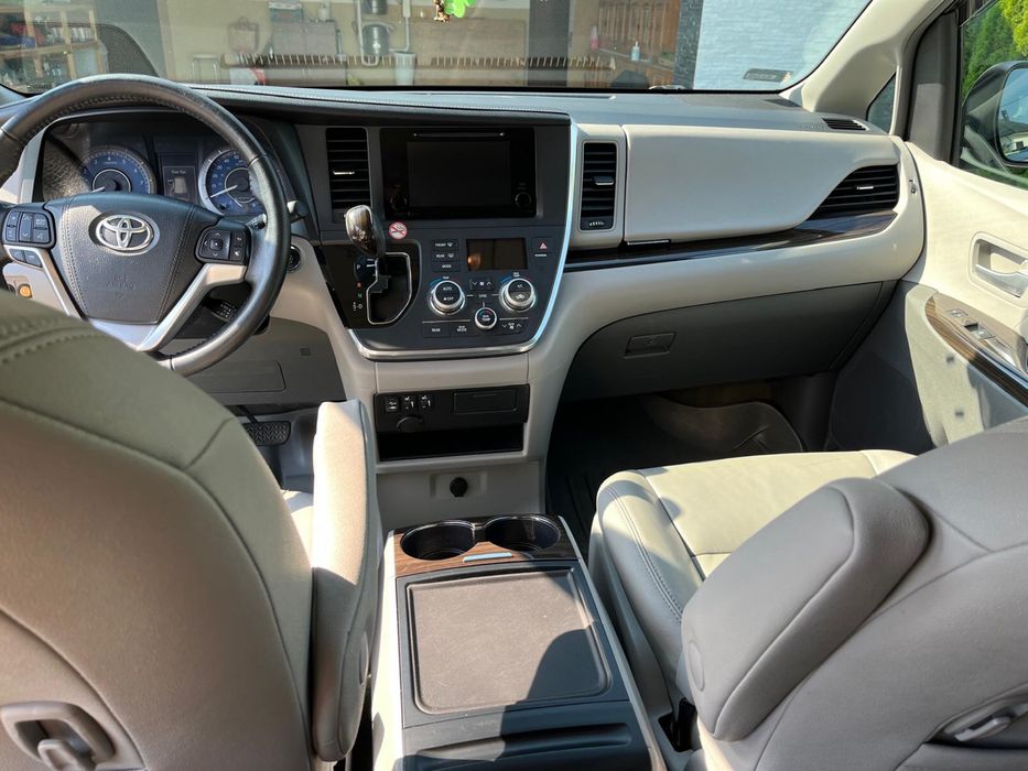 Toyota Sienna 3.5 LPG 1 wlasiciel, Bezwypadkowa