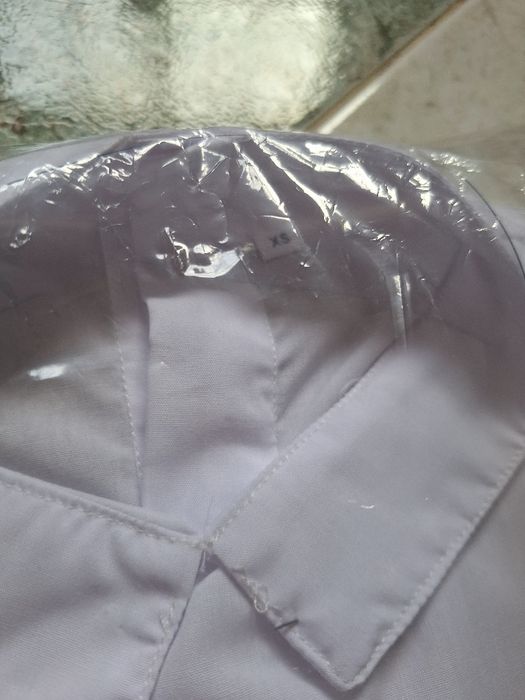 Camisa traje académico femenino UBI