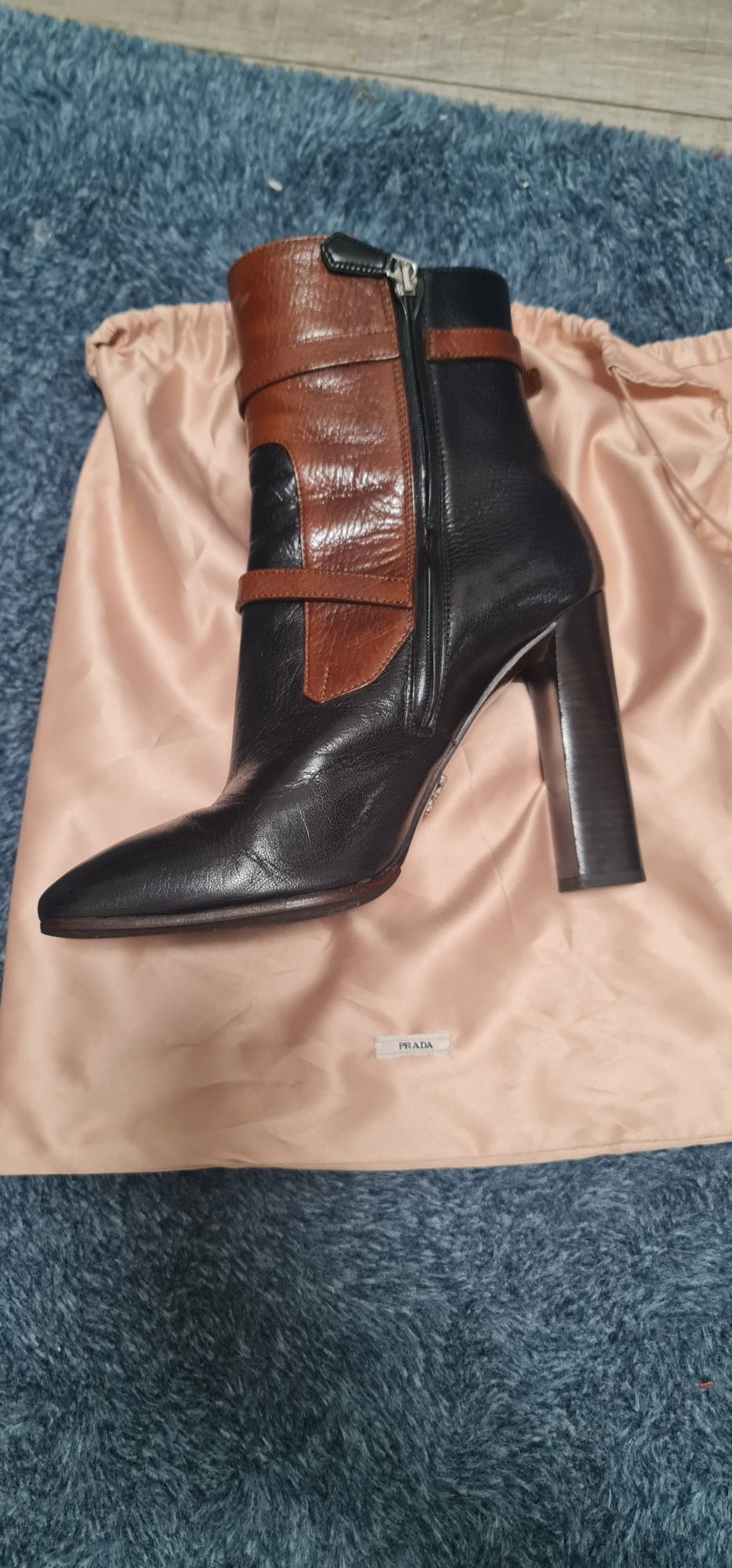 Prada ботинки оригінал