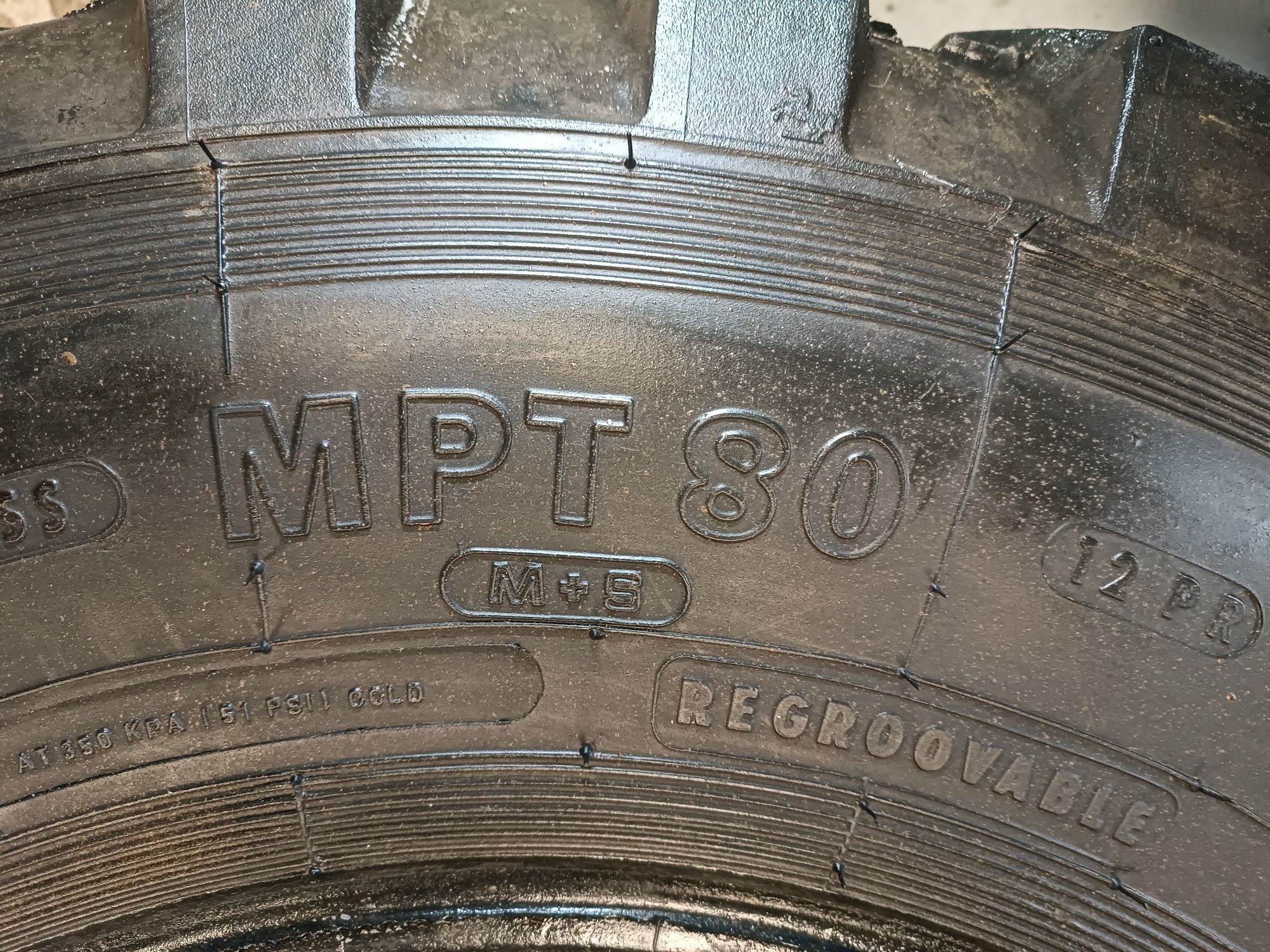 12.5R20 Continental MPT 80 12.5-20