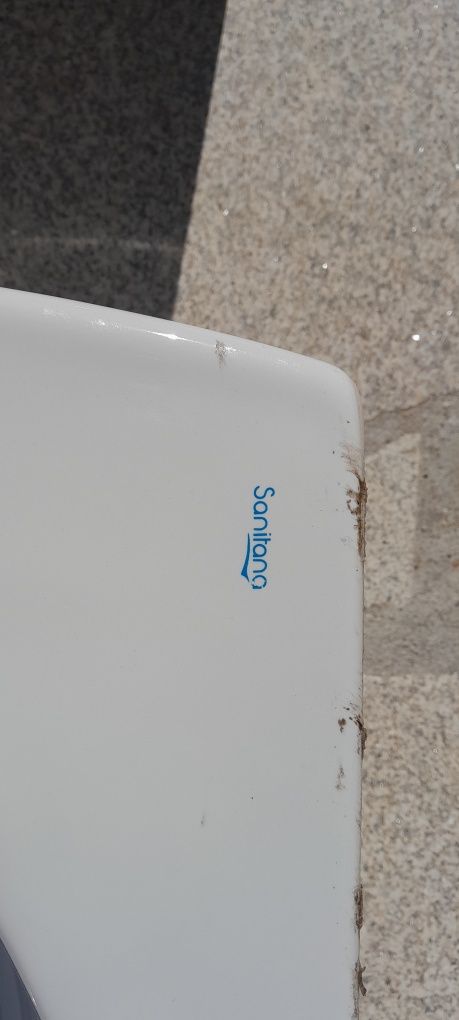 2 lavatórios para casa de banho