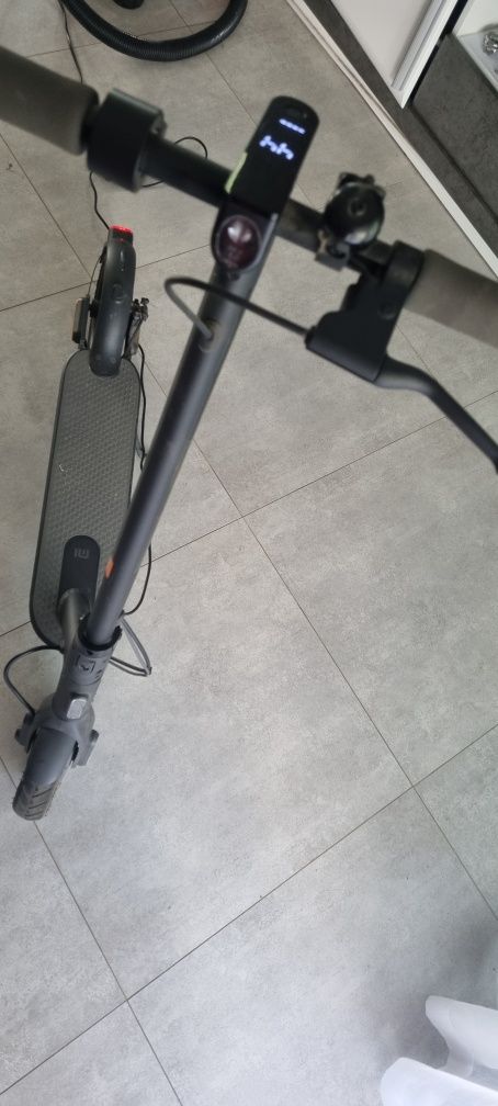 Hulajnoga elektryczna Xiaomi Redmi 25km/h