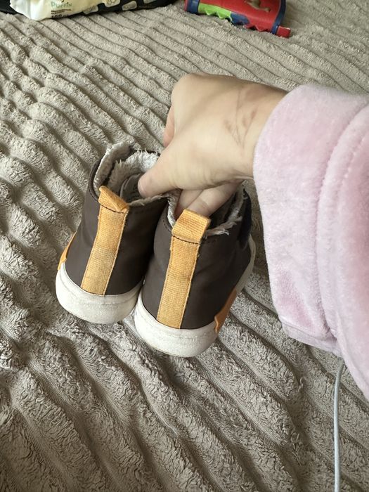 Коричневі хайтопи h&m утеплені 27